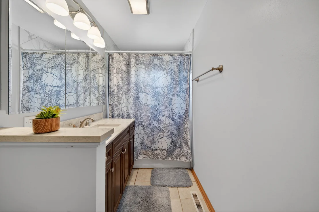 Photo of 1104 Basin Drive