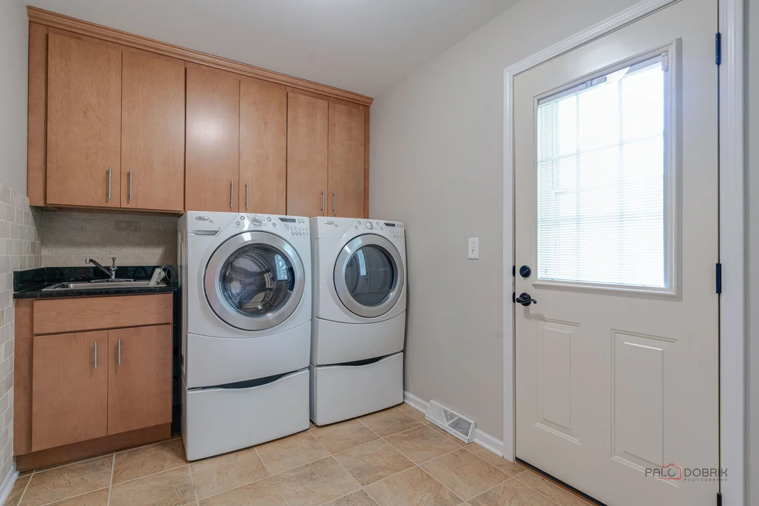 Photo of 255 Lee Road