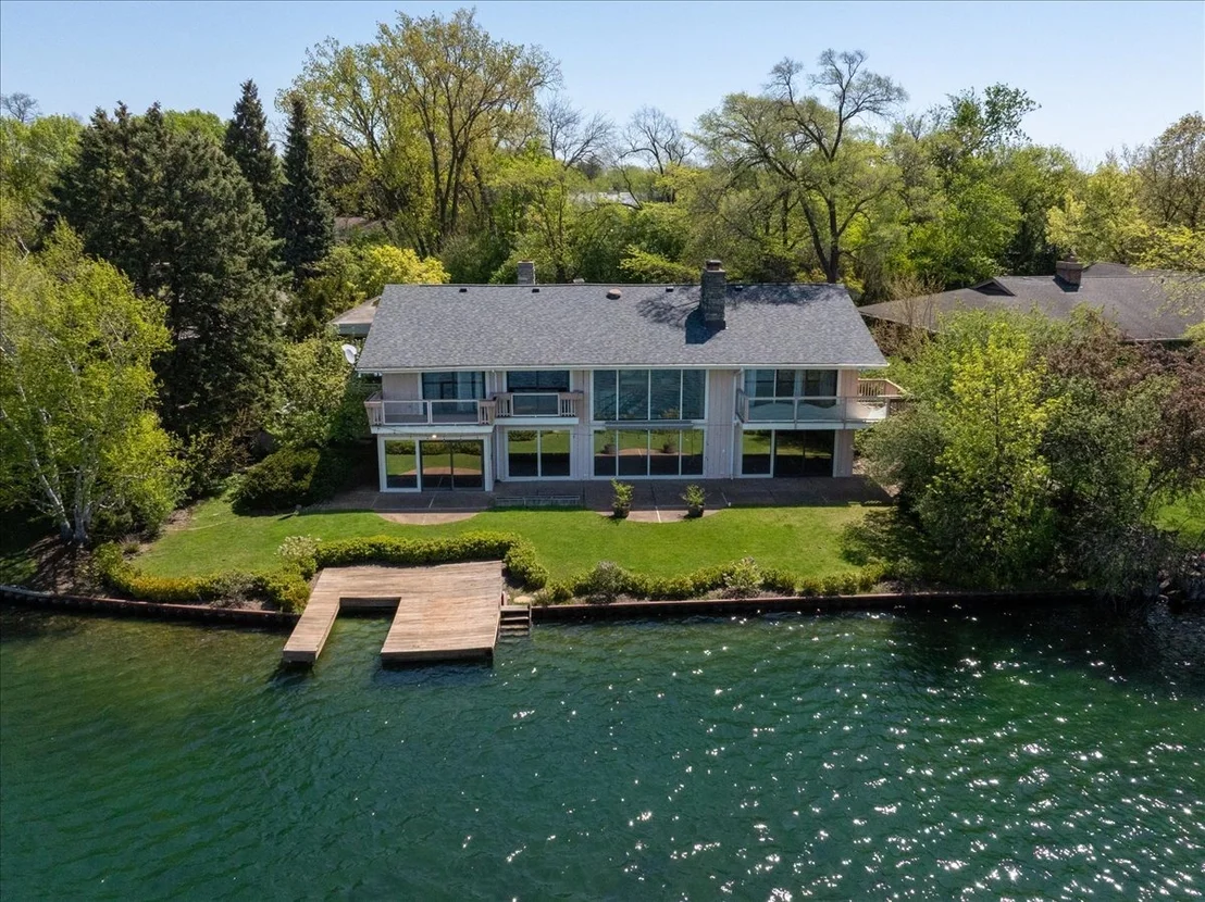 Photo of 2100 Valley Lo Lane