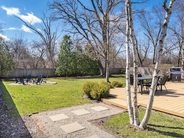 Photo of 1225 W Deerpath Road
