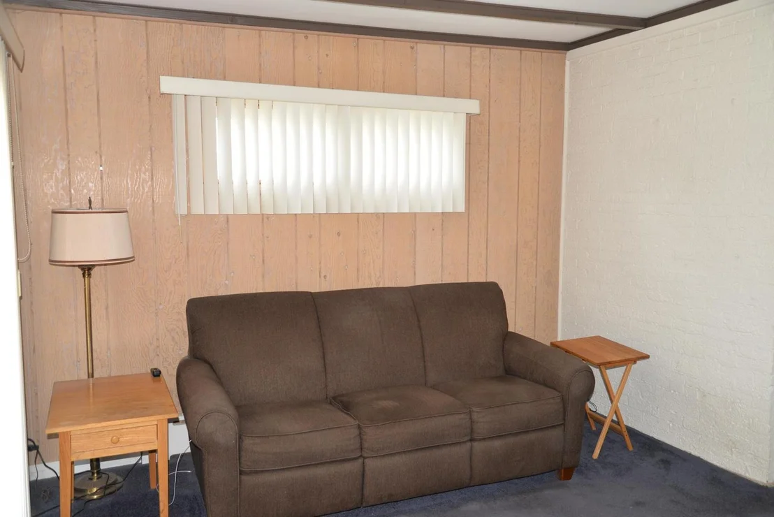 Photo of 940 W Grant Drive