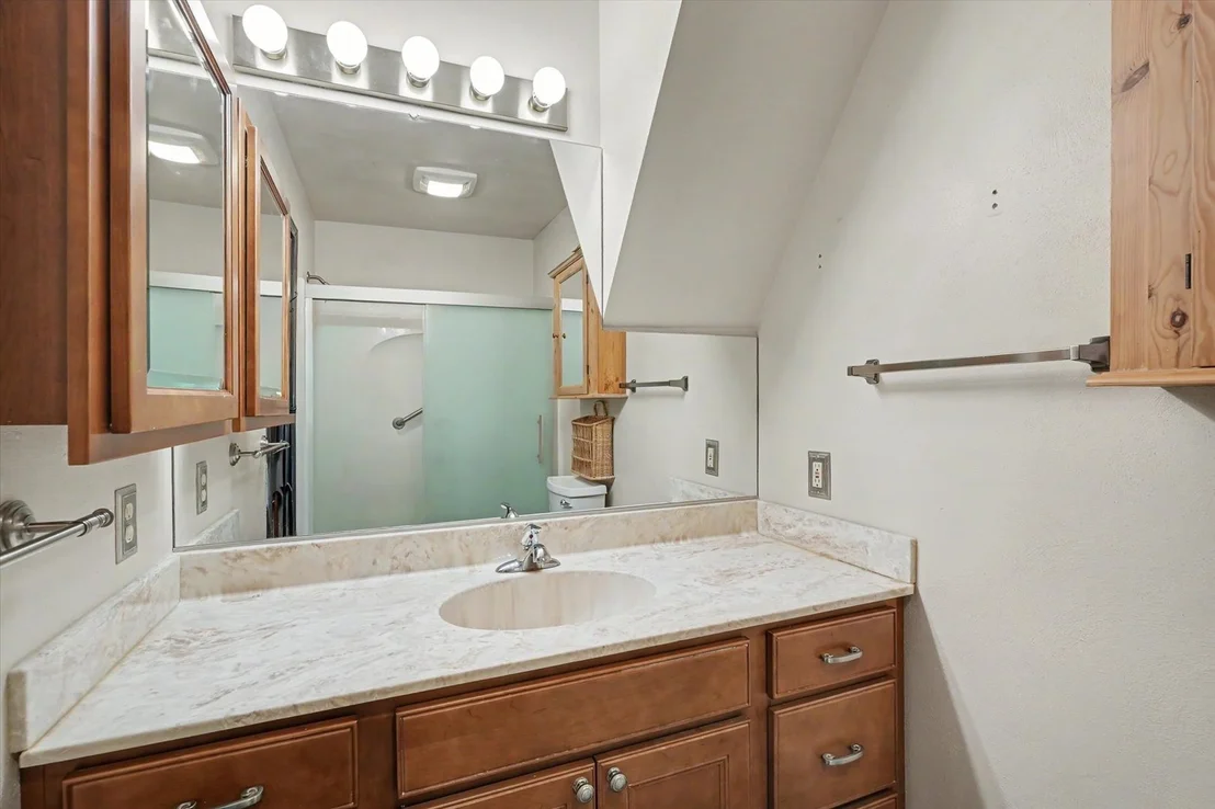 Photo of 204 E Willard Street