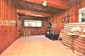 Photo of 910 Hollywood Avenue