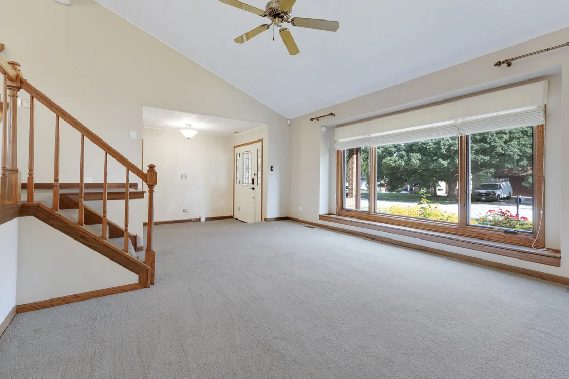 Photo of 345 Mayfair Drive