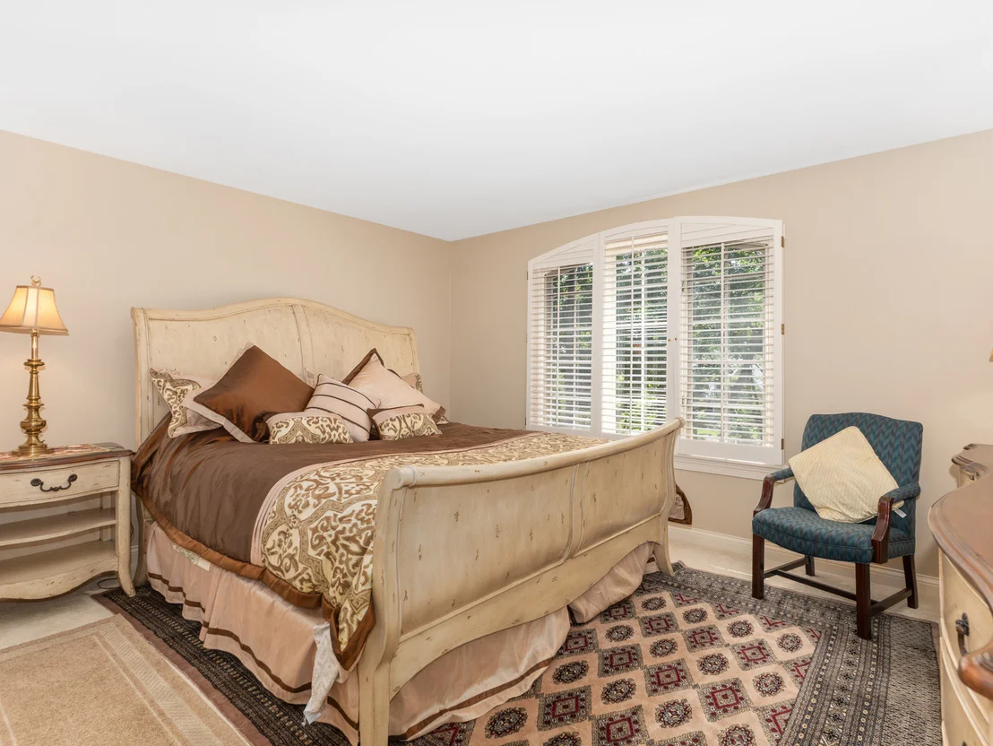 Photo of 818 Fox Glen Drive