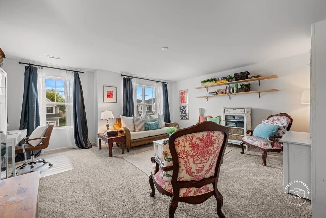 Photo of 115 Piper Glen Avenue