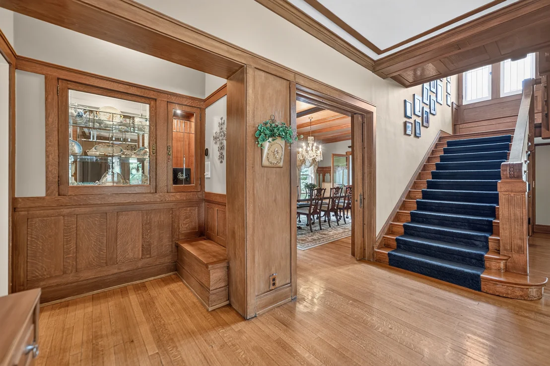 Photo of 729 W Downer Place