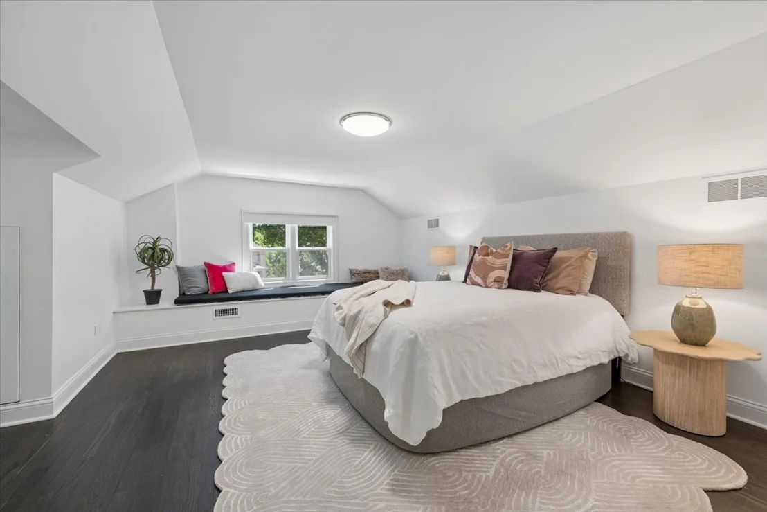 Photo of 712 Ingleside Place
