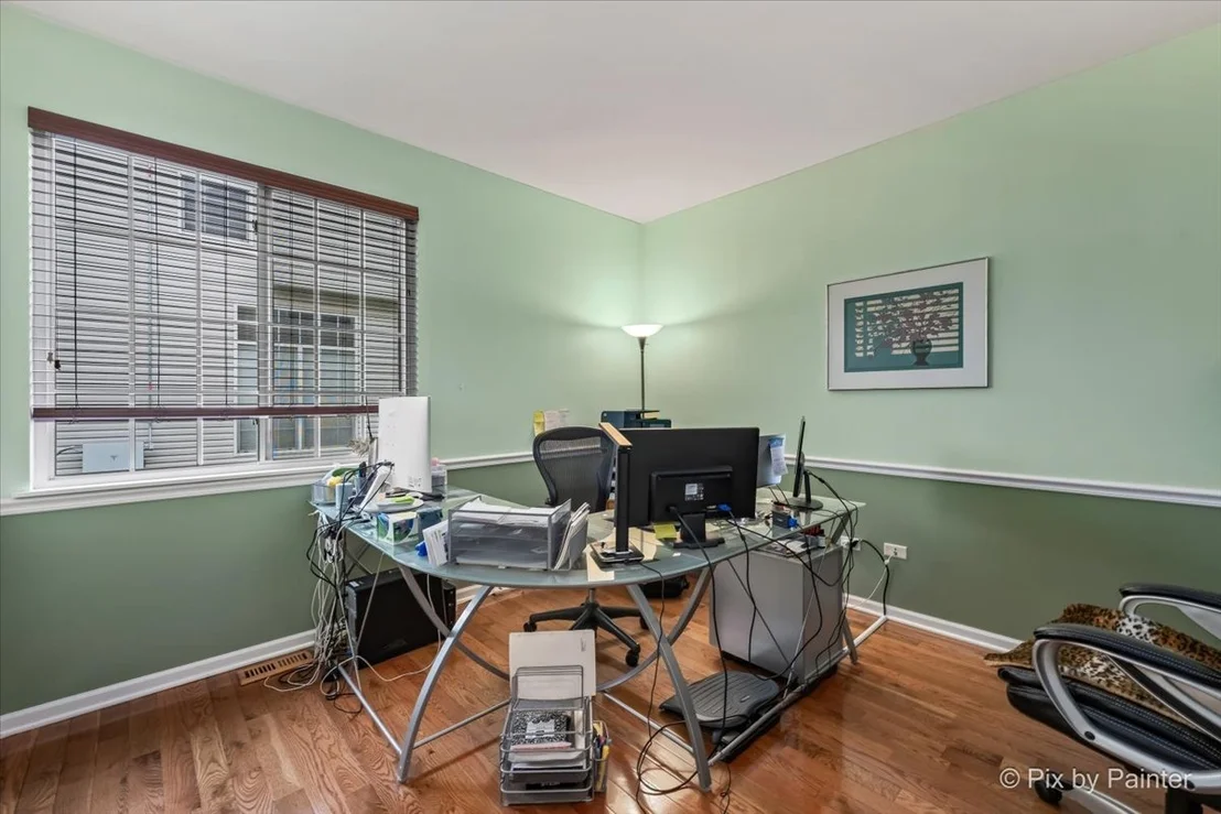 Photo of 1327 Palisades Drive