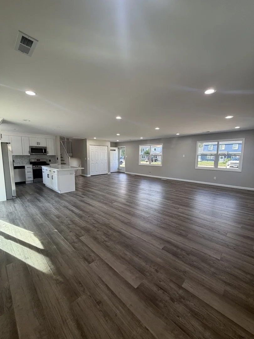 Photo of 547 Redwood Road