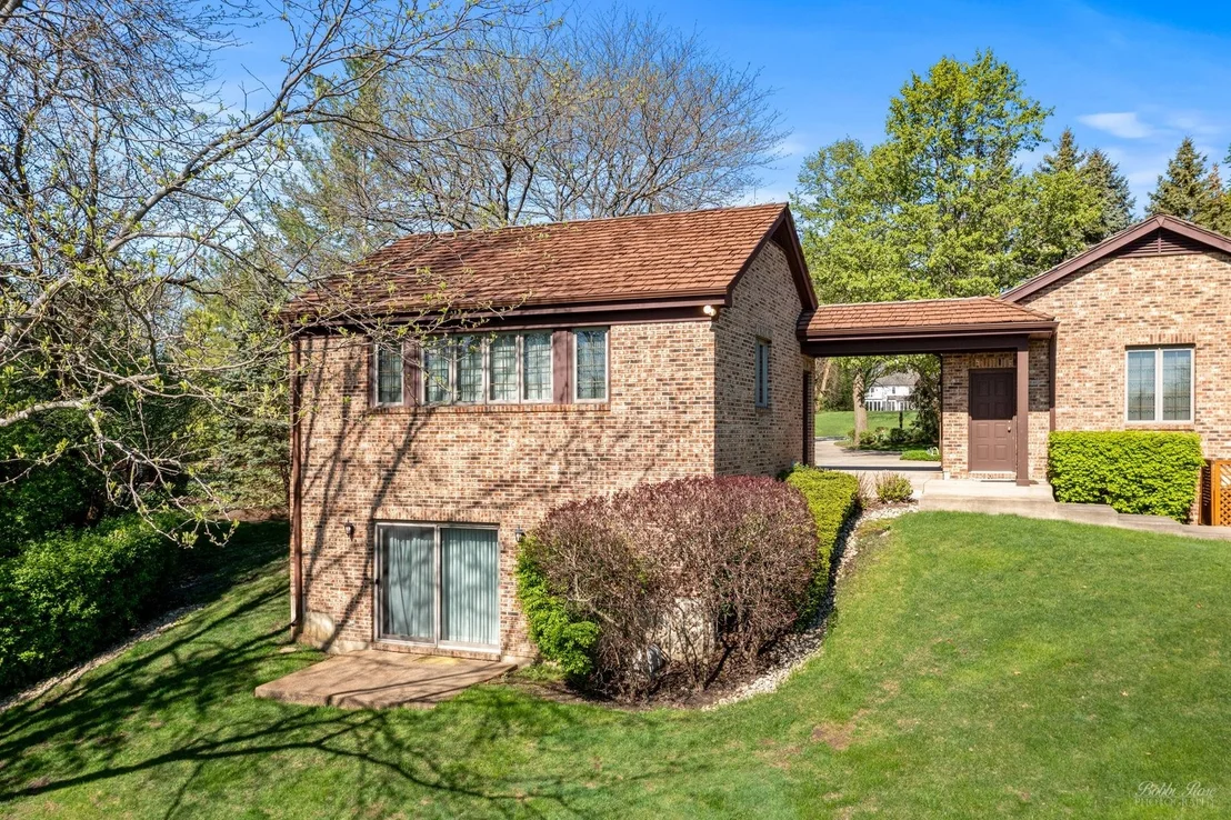 Photo of 1825 CLOVER Drive