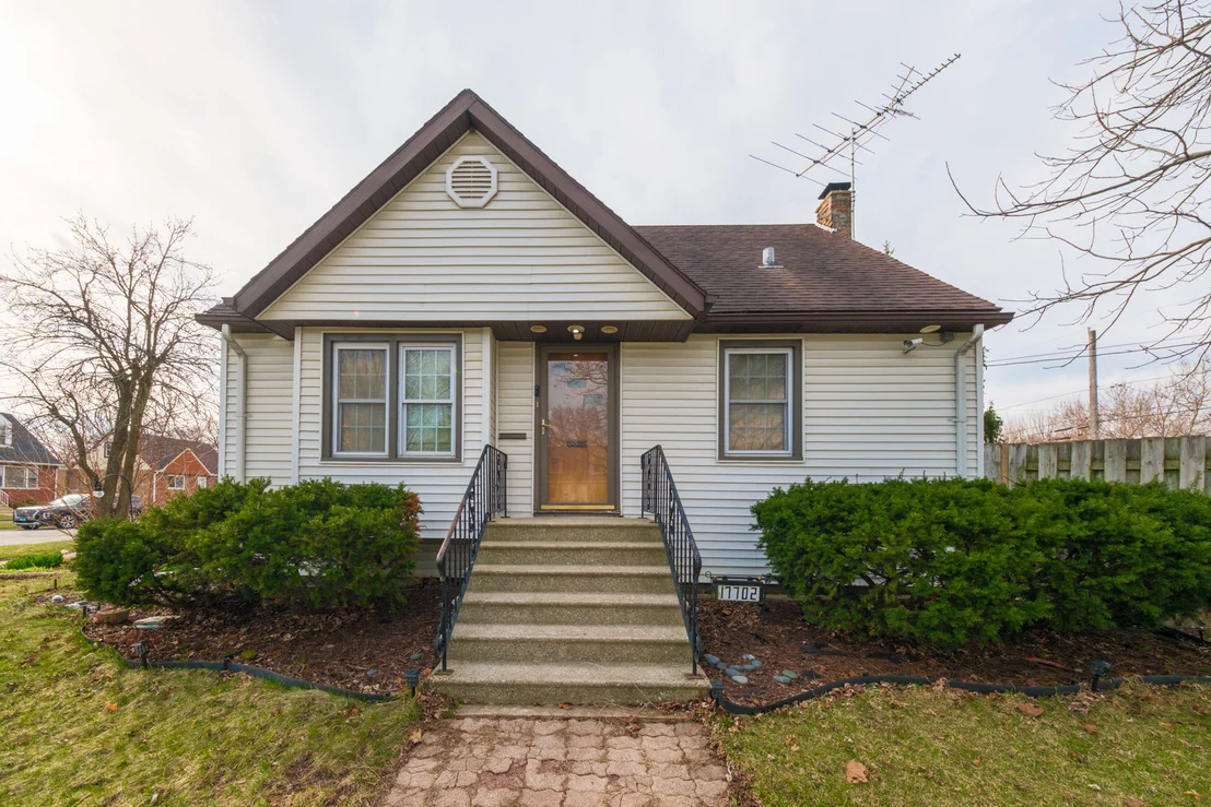 Photo of 17702 Community Street