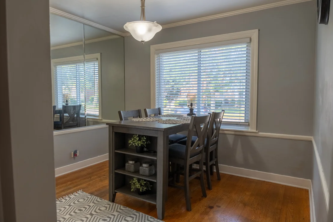 Photo of 2116 S 20th Avenue