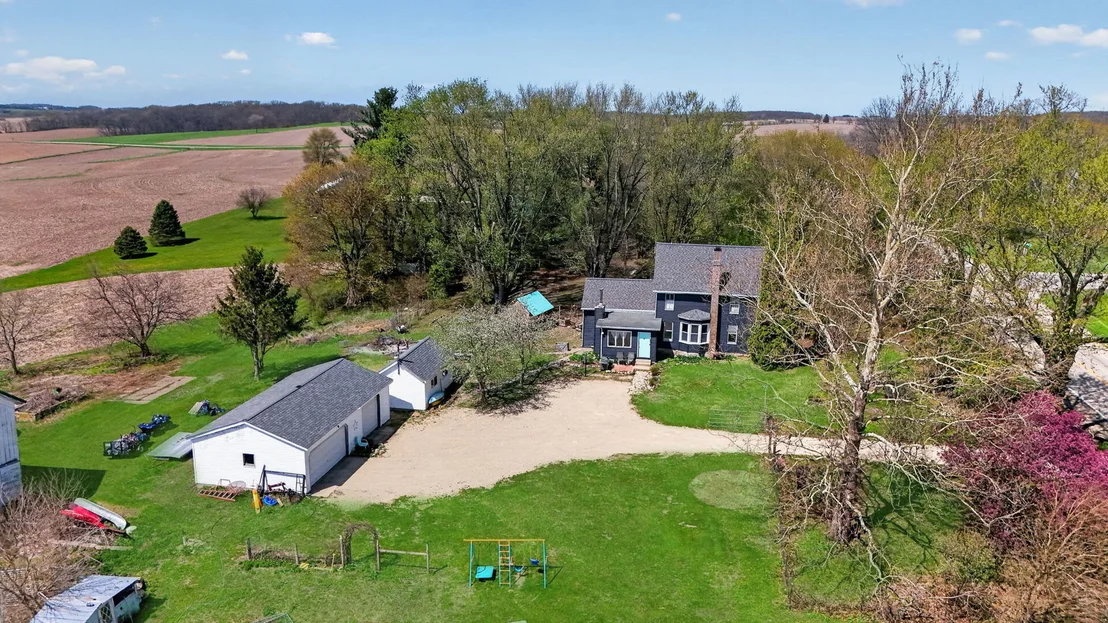 Photo of 13730 Center Road