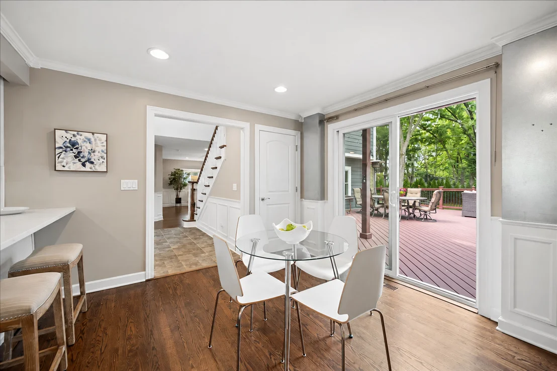 Photo of 586 Earl Drive