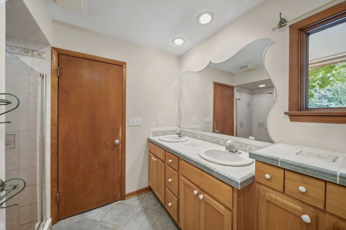 Photo of 2272 N Circle Drive