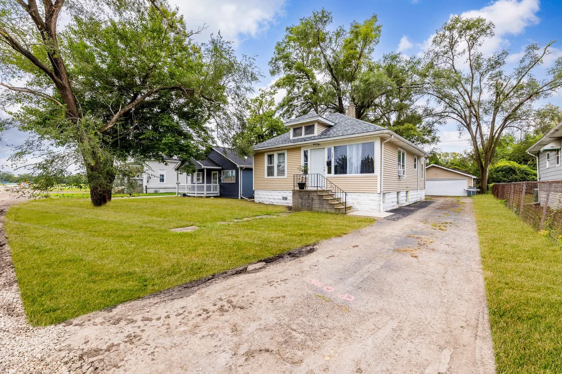 Photo of 306 Barry Avenue