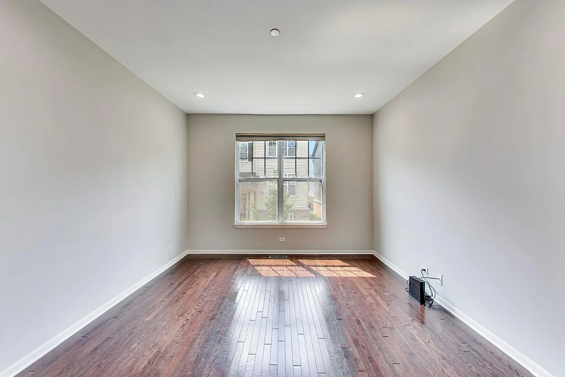 Photo of 309 Western Avenue