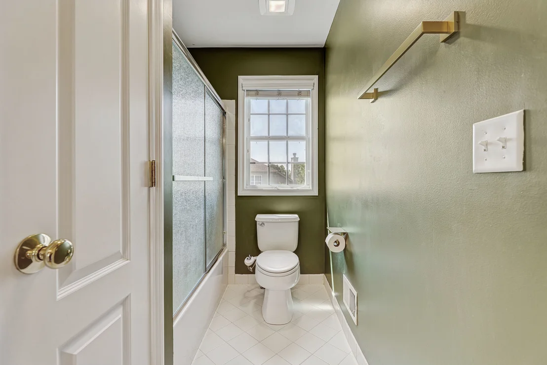 Photo of 5587 Notting Hill Road