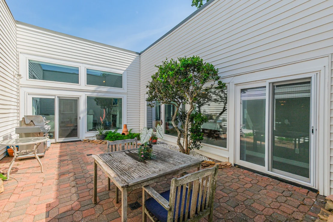 Photo of 1007 Arrow Hill Road