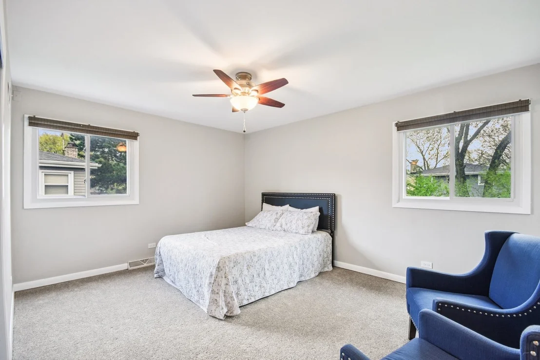 Photo of 941 W Army Trail Boulevard