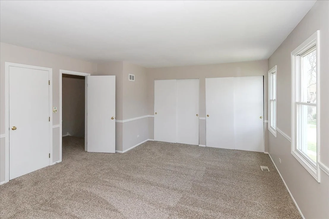 Photo of 4990 Lichfield Drive