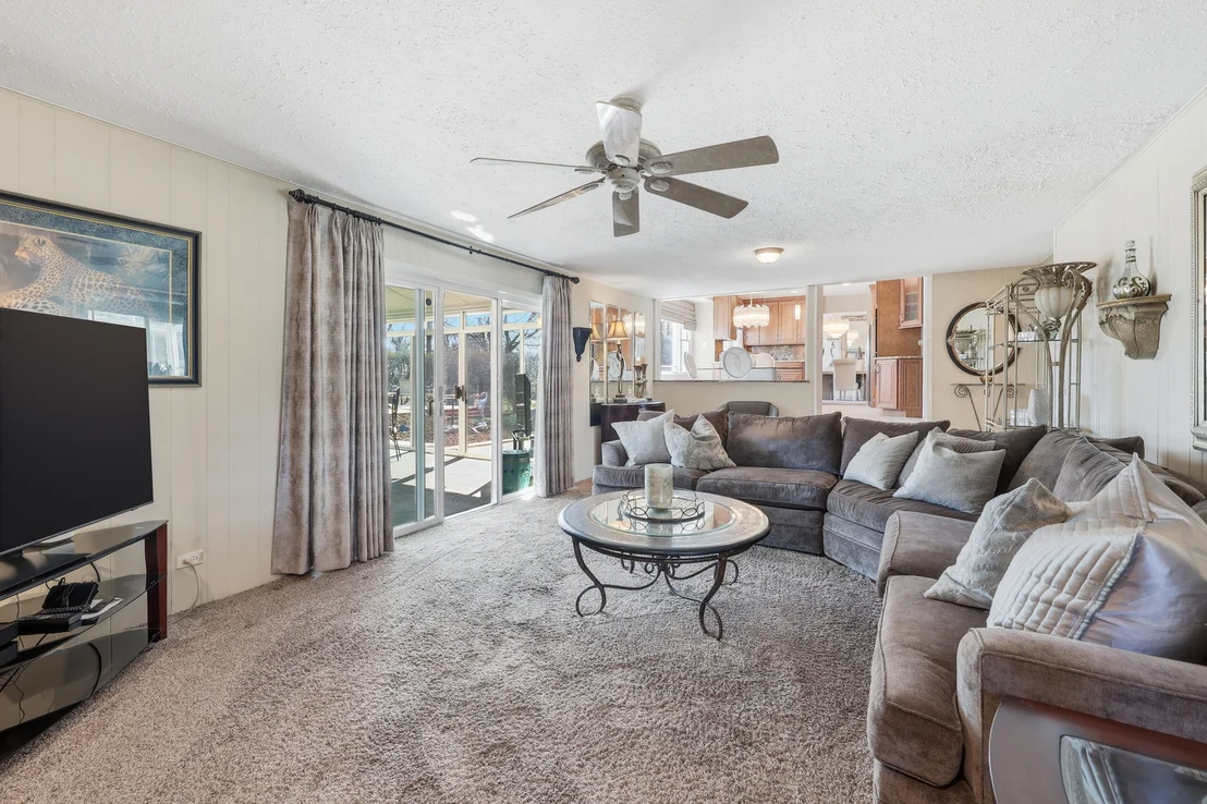 Photo of 715 Pinecroft Drive