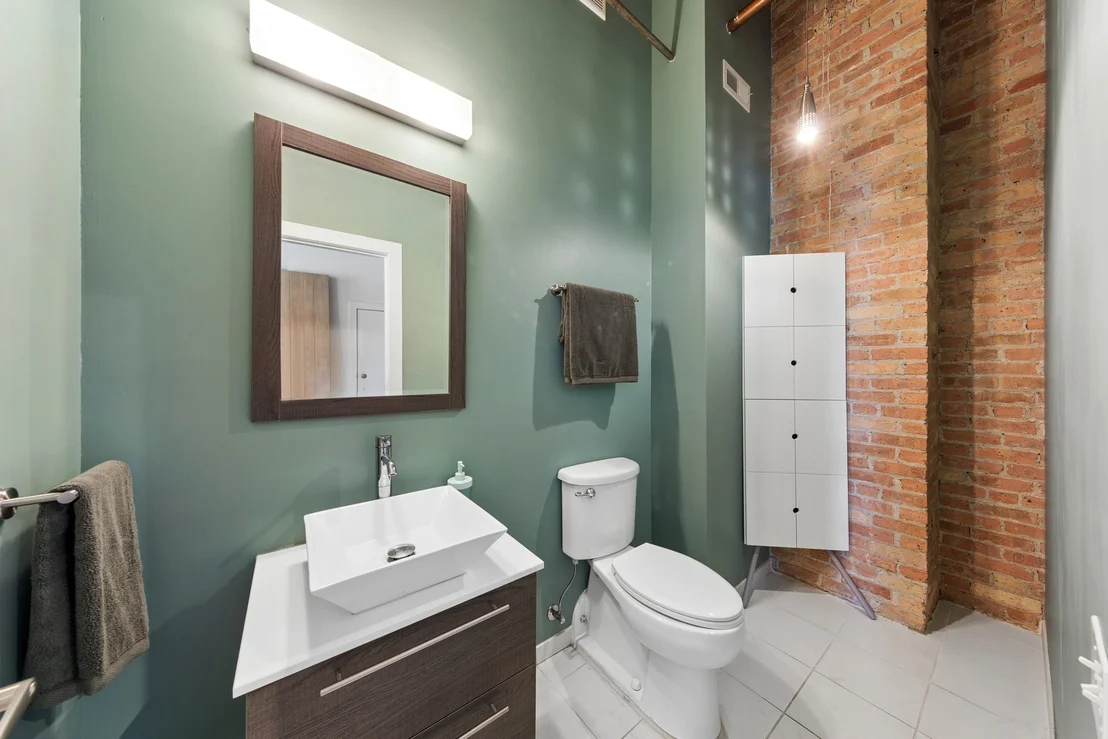 Photo of Unit 3G at 1017 W Washington Boulevard