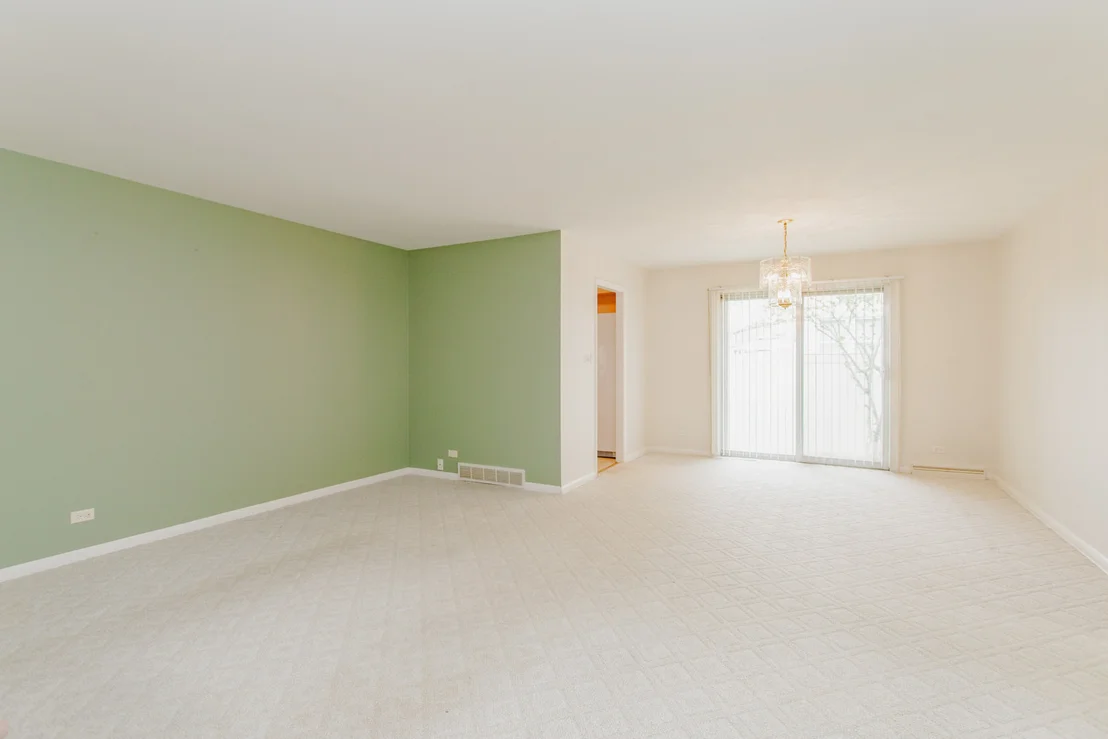 Photo of 818 Leahy Circle