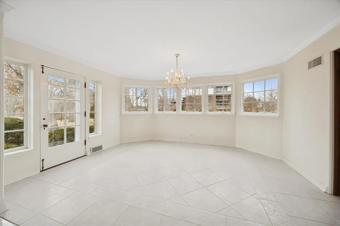 Photo of 220 Maplewood Road