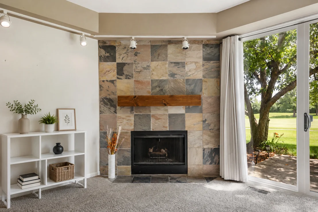 Photo of 121 Golfview Drive