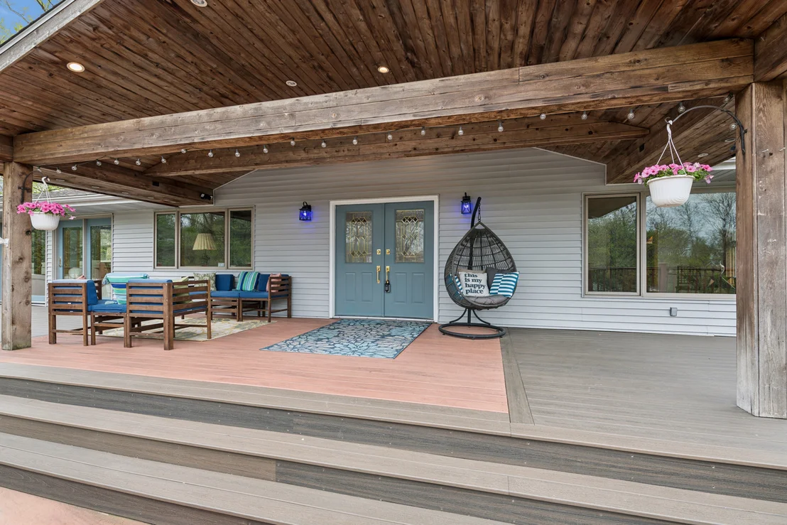 Photo of 245 W Circle Drive