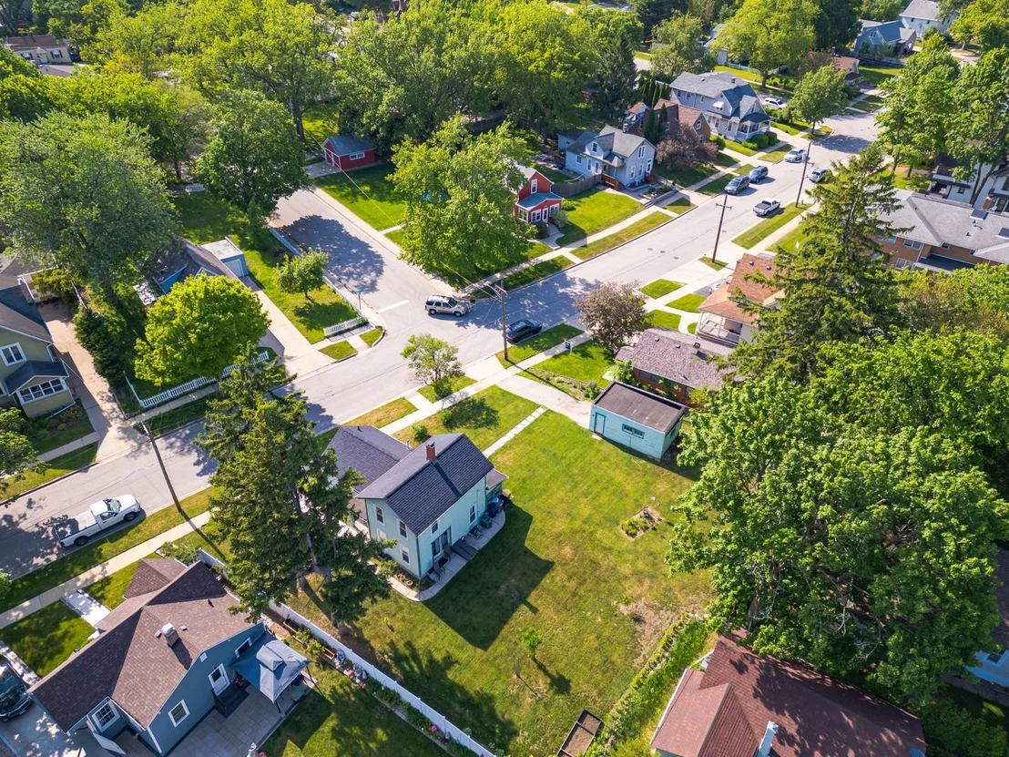 Photo of 327 Silver Street