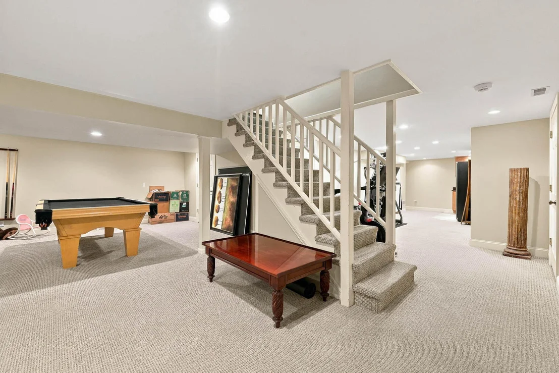 Photo of 2068 N Butternut Lane