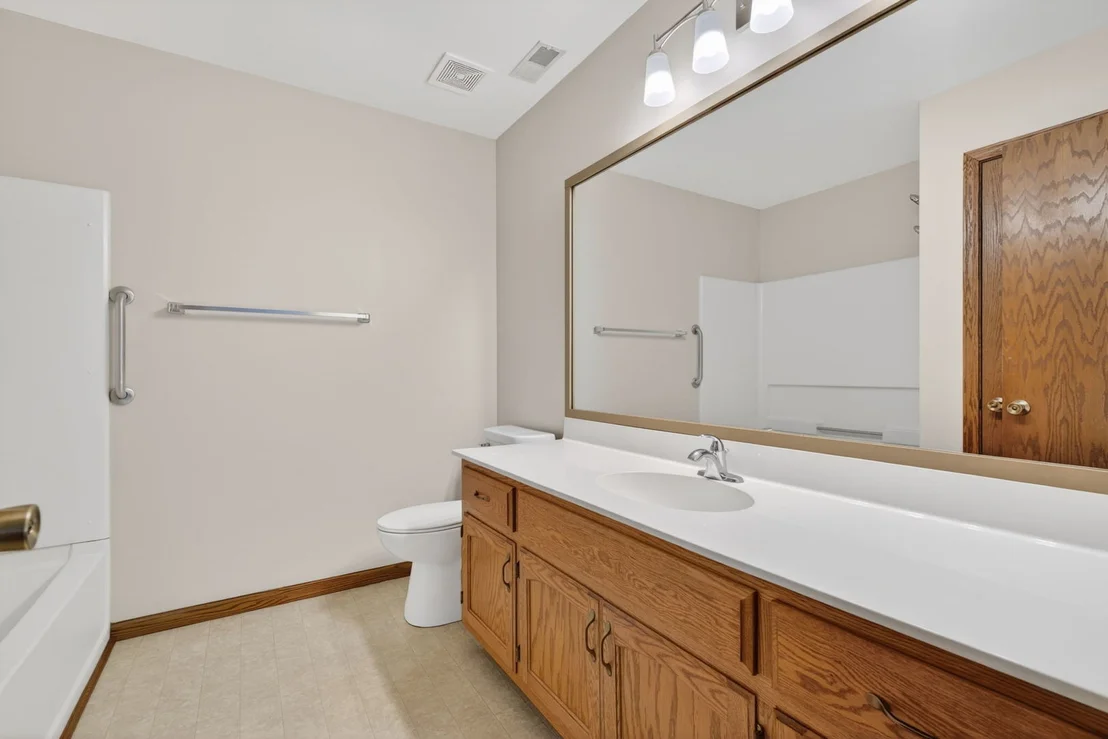 Photo of 3431 Lake Side Circle