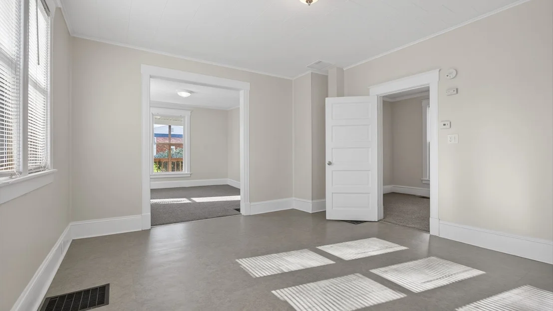 Photo of 1214 Wall Street