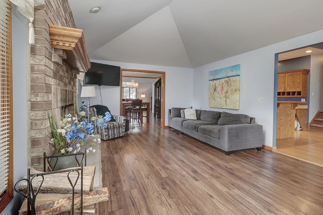 Photo of 24960 Sandra Lane