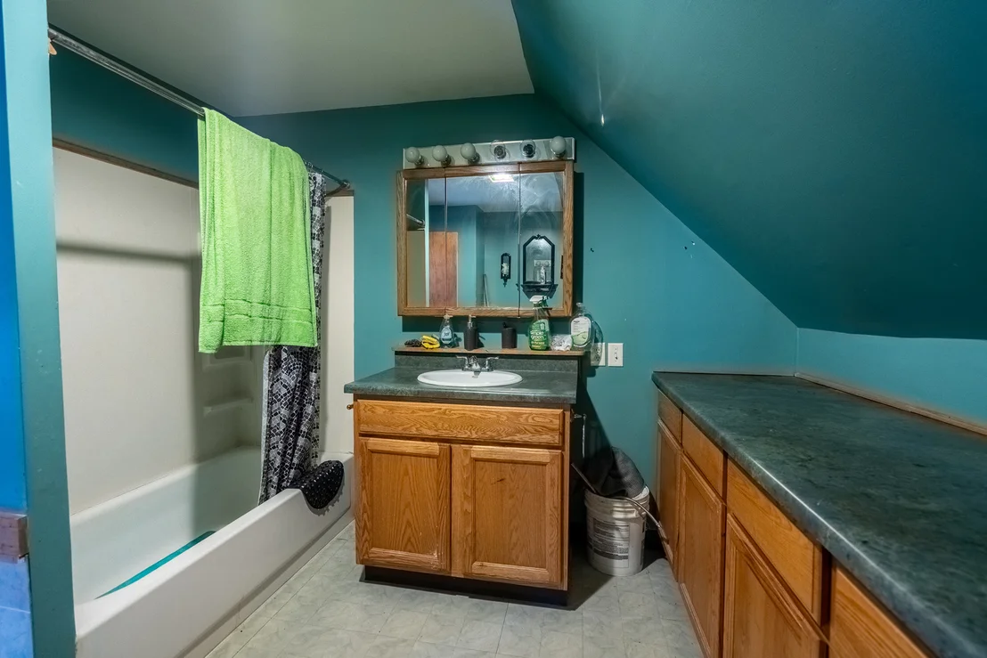 Photo of 1274 Whitney Road
