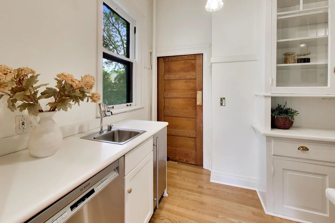Photo of 225 Hamilton Street
