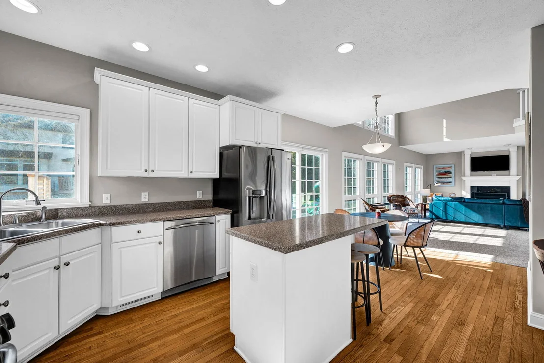 Photo of 2106 Foxtail Road
