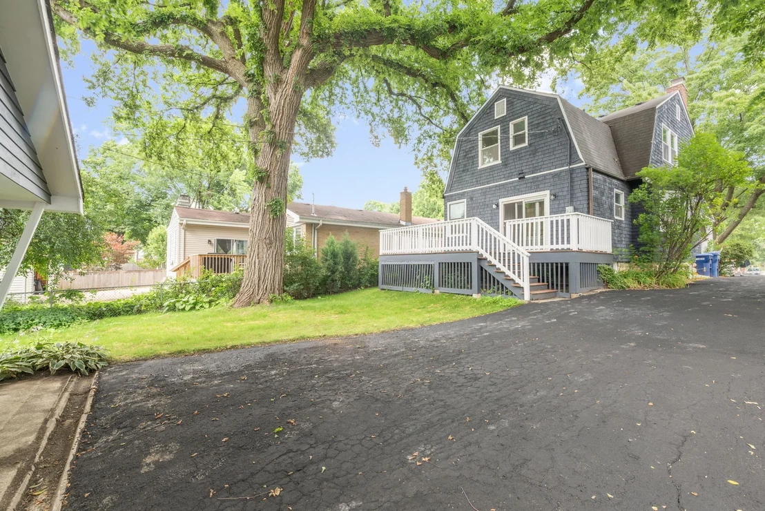Photo of 4142 Wolf Road