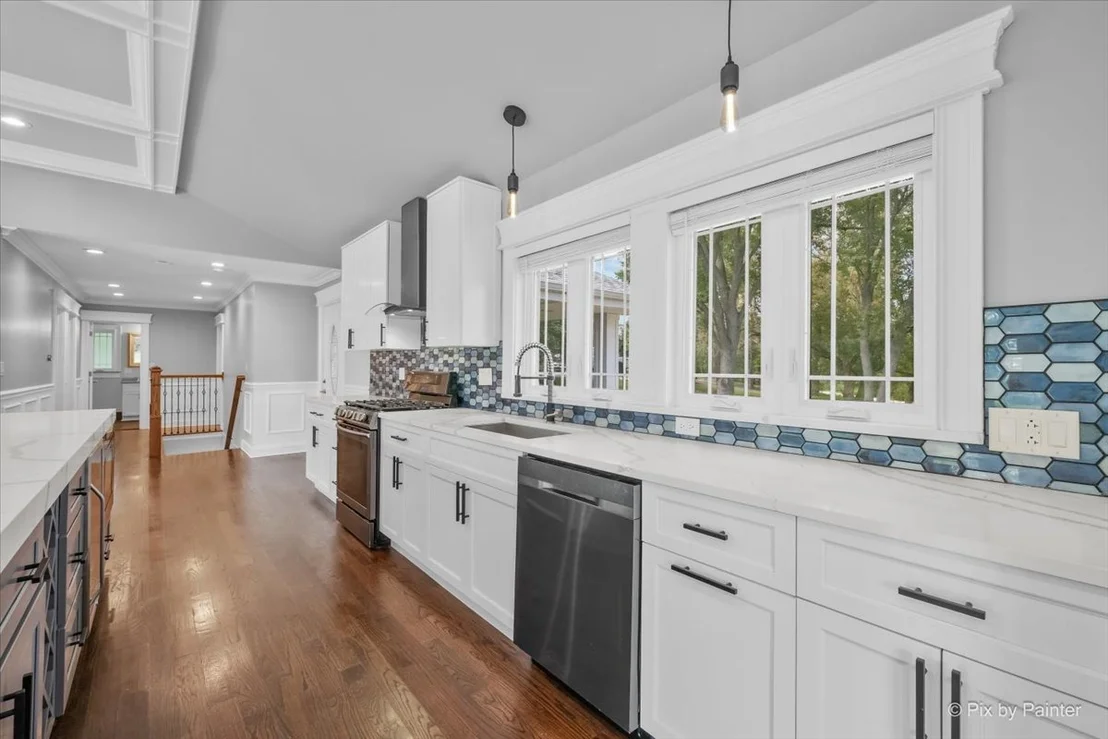 Photo of 506 Lakepoint Drive