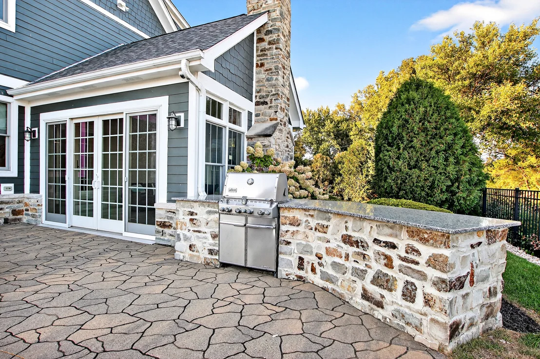 Photo of 827 Edgewater Parkway