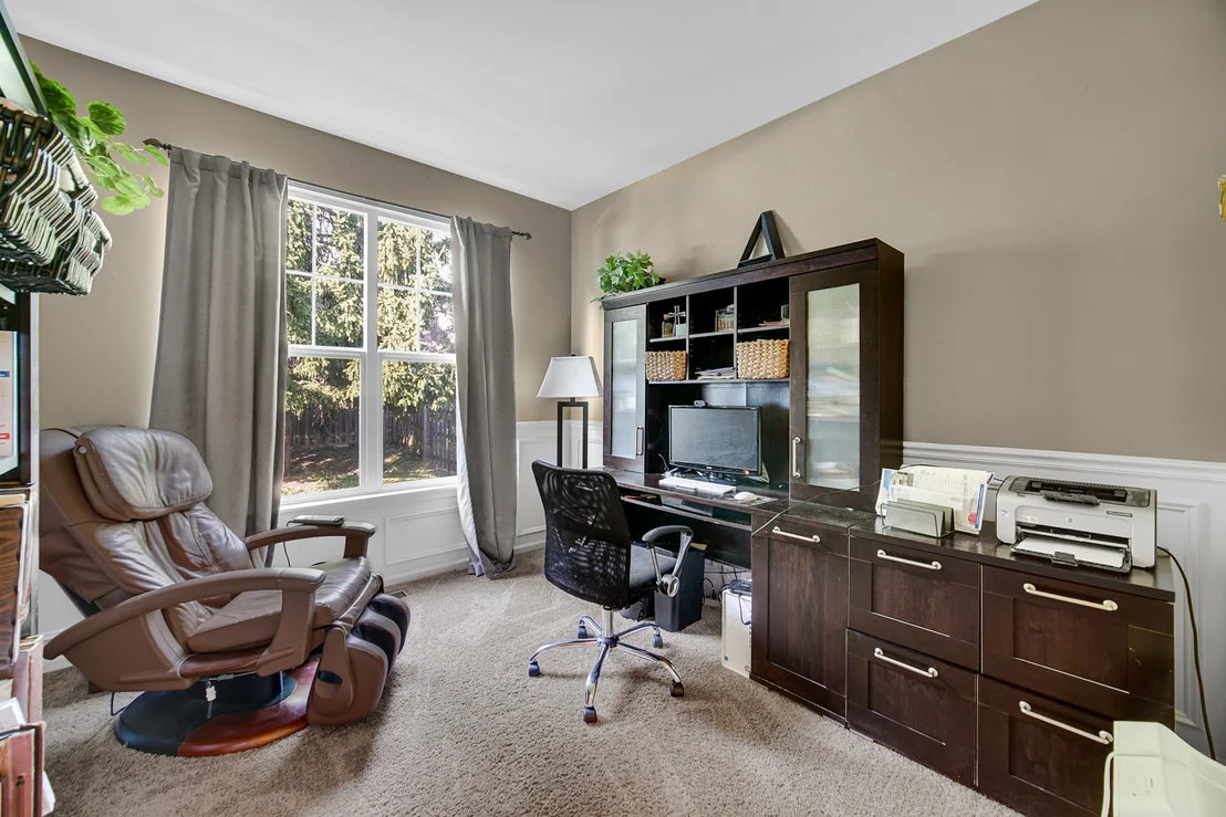 Photo of 385 Post Oak Circle