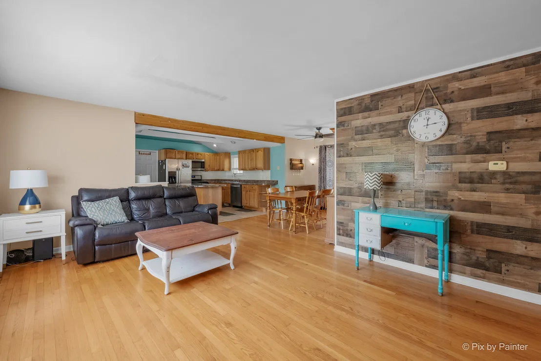 Photo of 6301 Robert Road