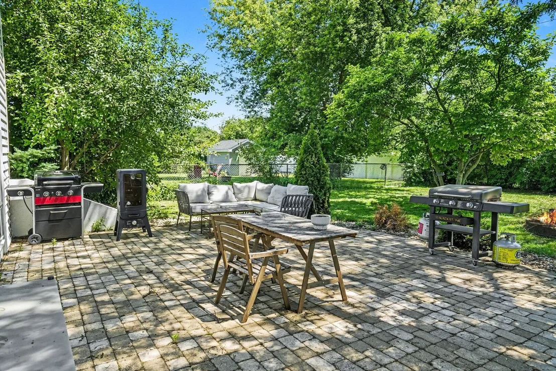 Photo of 1355 Devonshire Lane