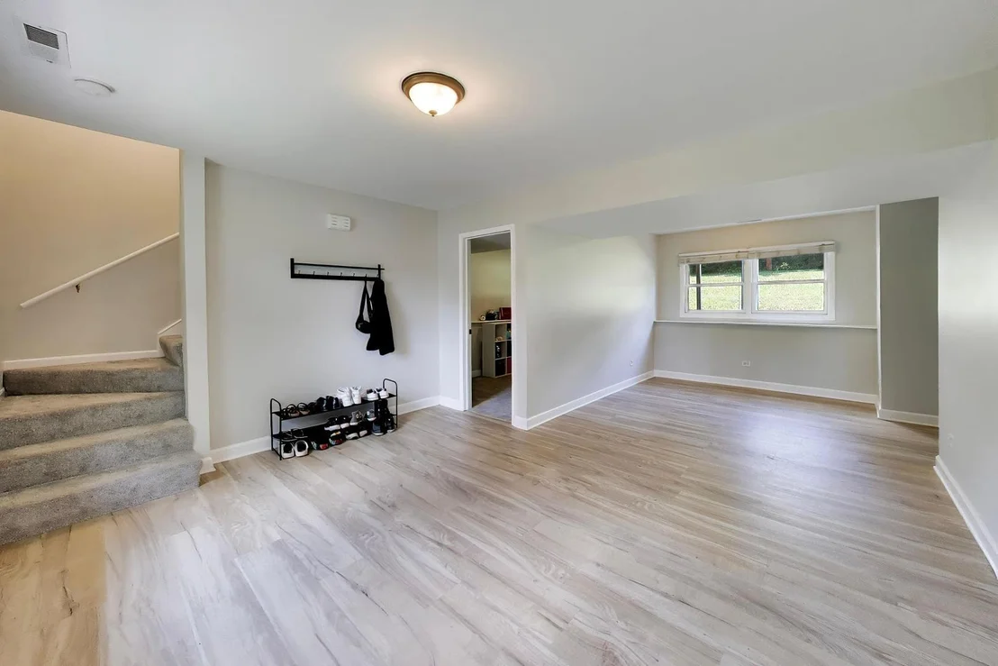 Photo of 5418 Hillside Drive