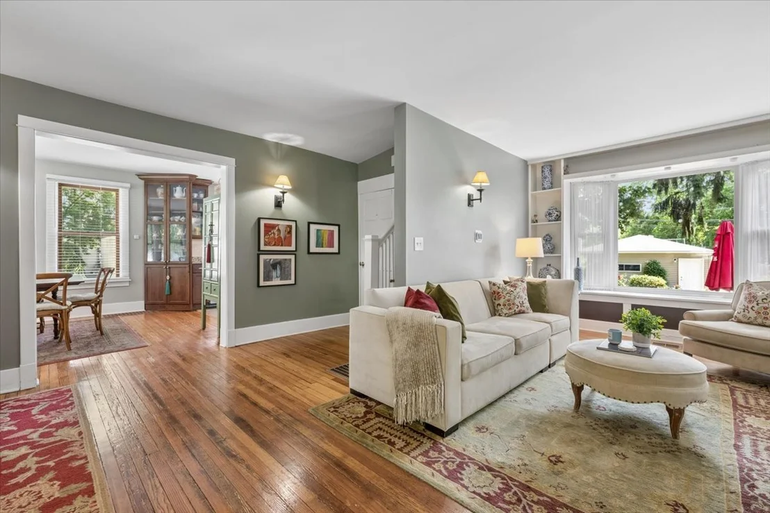 Photo of 1412 Leonard Place
