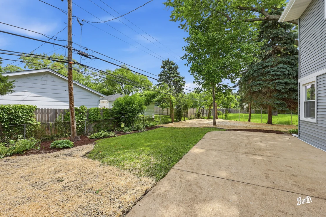 Photo of 2002 Hawk Court