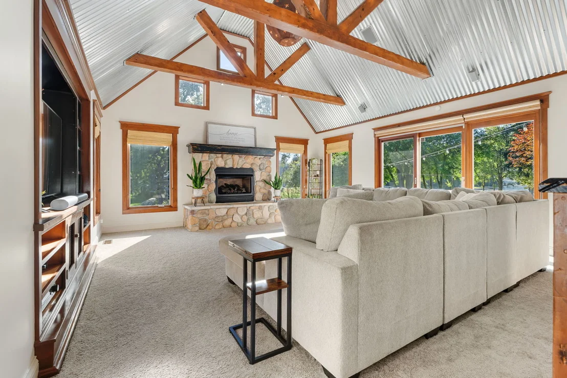 Photo of 27069 W FOX RIVER Road